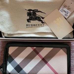Burberry wallet